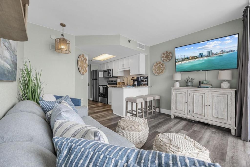 Direct Oceanfront- King Bedroom- Amazing Views/Pools/Hot Tubs/Beach Access/Golf Myrtle Beach Exterior foto