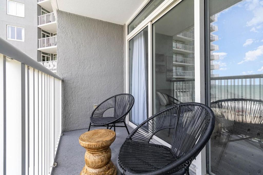 Direct Oceanfront- King Bedroom- Amazing Views/Pools/Hot Tubs/Beach Access/Golf Myrtle Beach Exterior foto