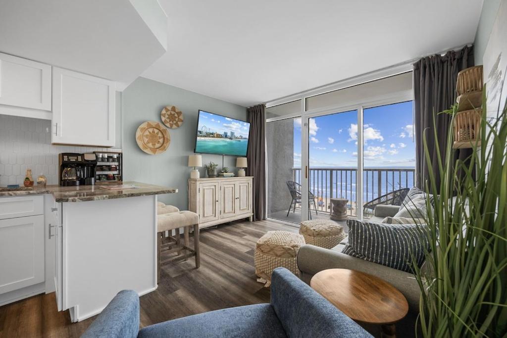 Direct Oceanfront- King Bedroom- Amazing Views/Pools/Hot Tubs/Beach Access/Golf Myrtle Beach Exterior foto