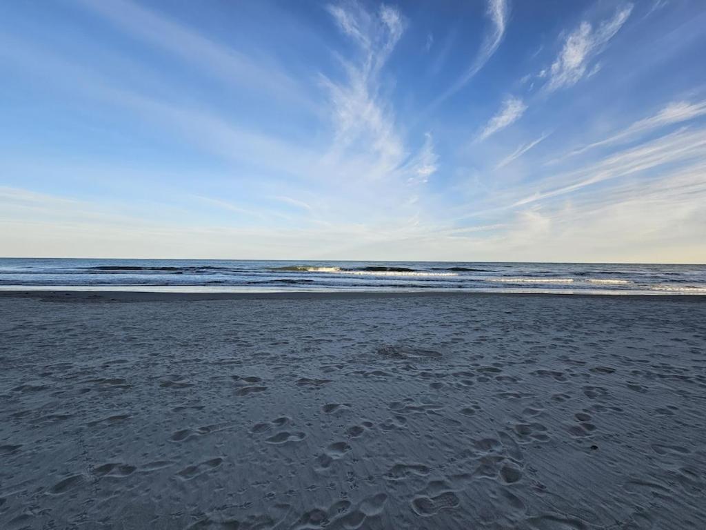 Direct Oceanfront- King Bedroom- Amazing Views/Pools/Hot Tubs/Beach Access/Golf Myrtle Beach Exterior foto