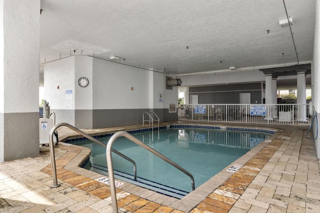 Direct Oceanfront- King Bedroom- Amazing Views/Pools/Hot Tubs/Beach Access/Golf Myrtle Beach Exterior foto