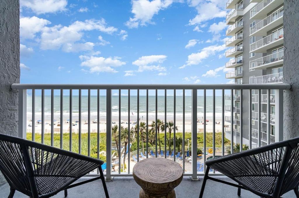 Direct Oceanfront- King Bedroom- Amazing Views/Pools/Hot Tubs/Beach Access/Golf Myrtle Beach Exterior foto