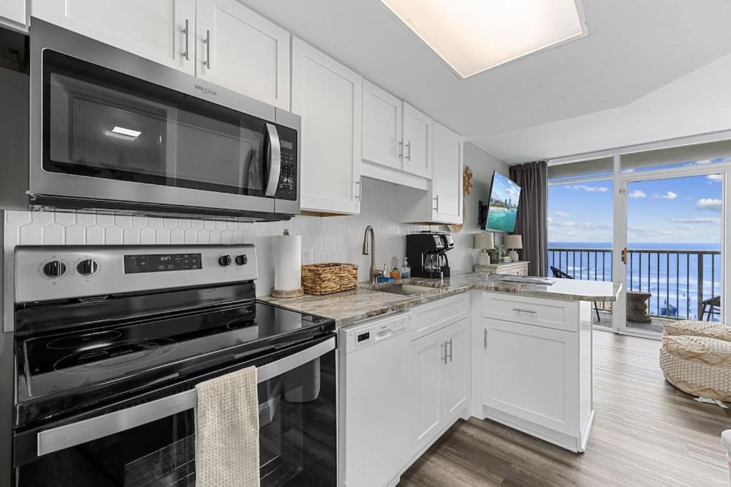 Direct Oceanfront- King Bedroom- Amazing Views/Pools/Hot Tubs/Beach Access/Golf Myrtle Beach Exterior foto