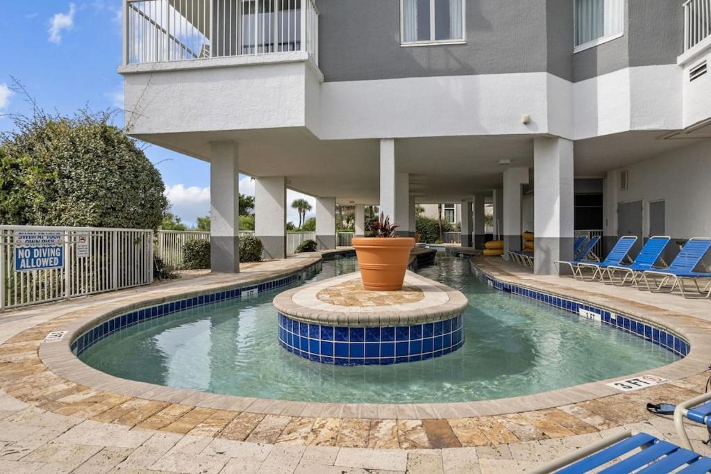 Direct Oceanfront- King Bedroom- Amazing Views/Pools/Hot Tubs/Beach Access/Golf Myrtle Beach Exterior foto